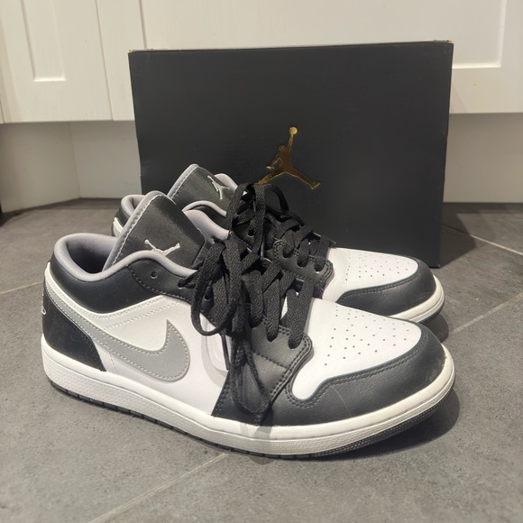 Jordan Other - Air Jordan 1 Low- Black/Particle Grey-White
